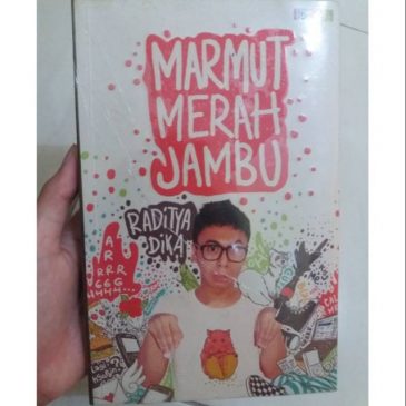 Resensi Novel Konspirasi Alam Semesta Sekali